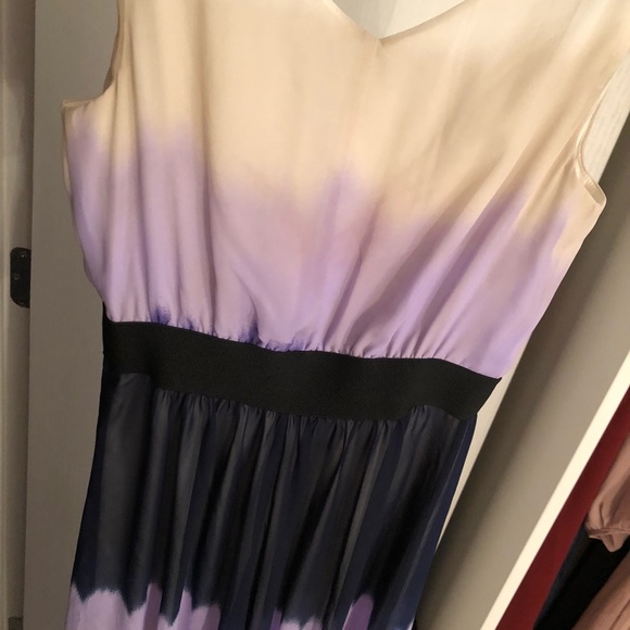 Express dress - Picture 3 of 4